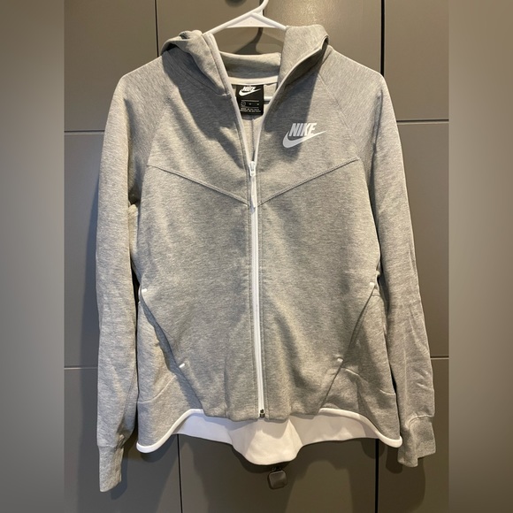 Nike zip up hoodie, grey, size medium, like new - Picture 1 of 3
